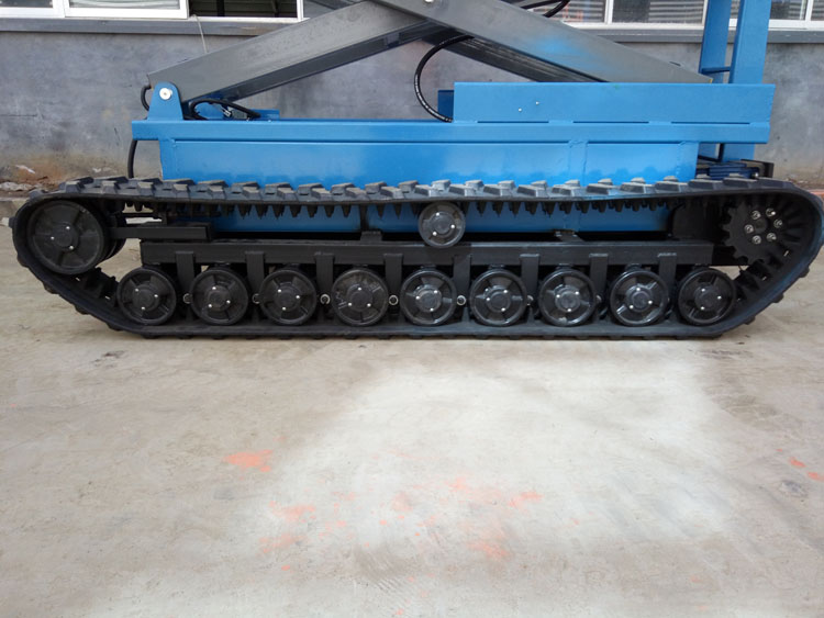 履帶式液壓升降機(jī)