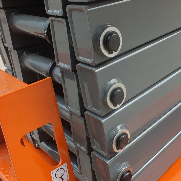 全自行高空作業(yè)升降臺(tái)