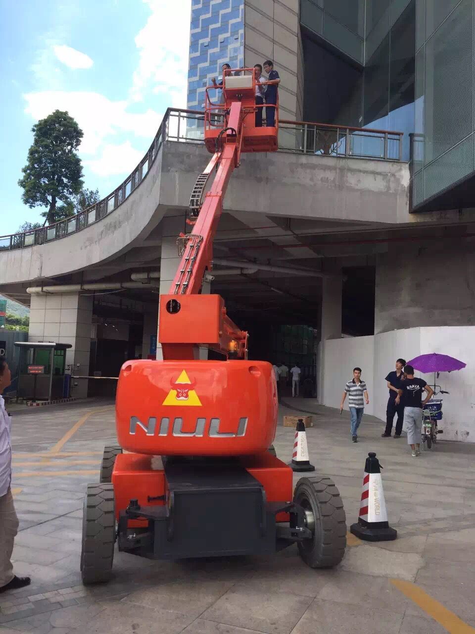 升降機(jī)租賃，高空作業(yè)平臺租賃，升降平臺出租