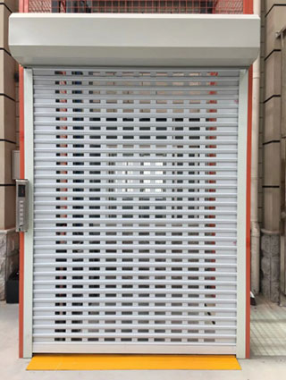 導(dǎo)軌升降機(jī)卷簾門